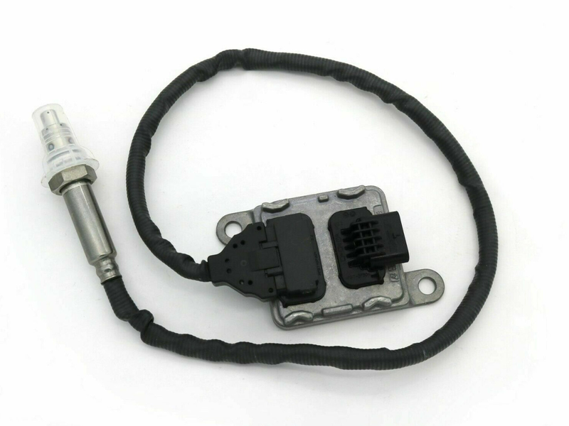 NOx sensor A1038111 Mercedes-Benz 12V | A 000 905 81 11 | Passenger car | Original quality